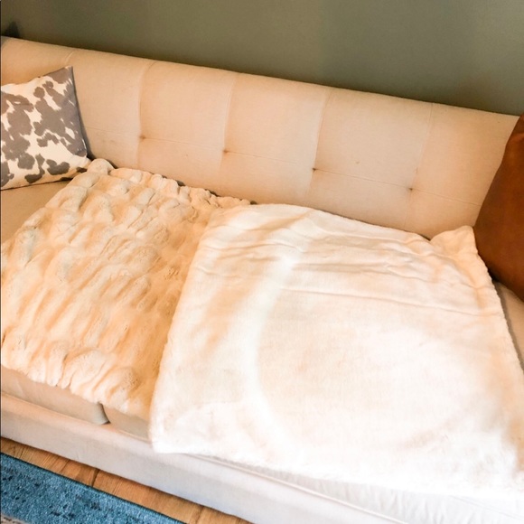 2 Pottery Barn faux fur Euro pillow cases - Picture 2 of 4